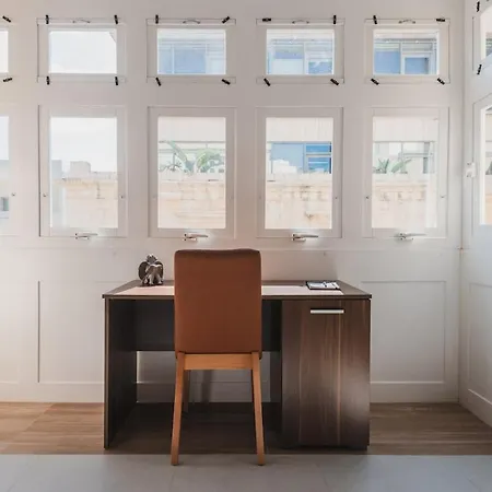 Charming Duplex By Valletta - No Extra Fee Apartman *